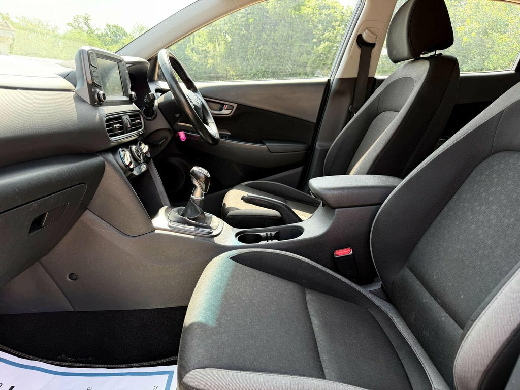 Hyundai Kona Premium Se Black #31