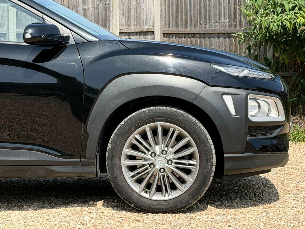 Hyundai Kona Premium Se Black #20