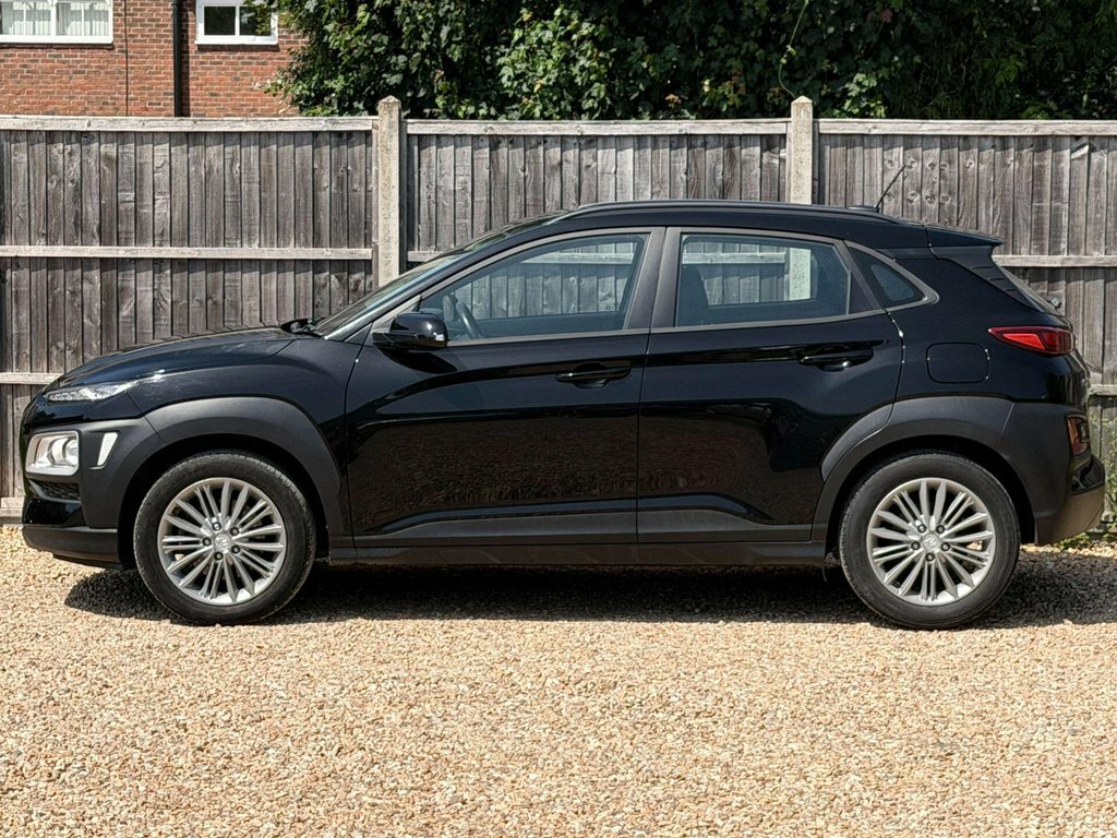 Hyundai Kona Premium Se Black #13