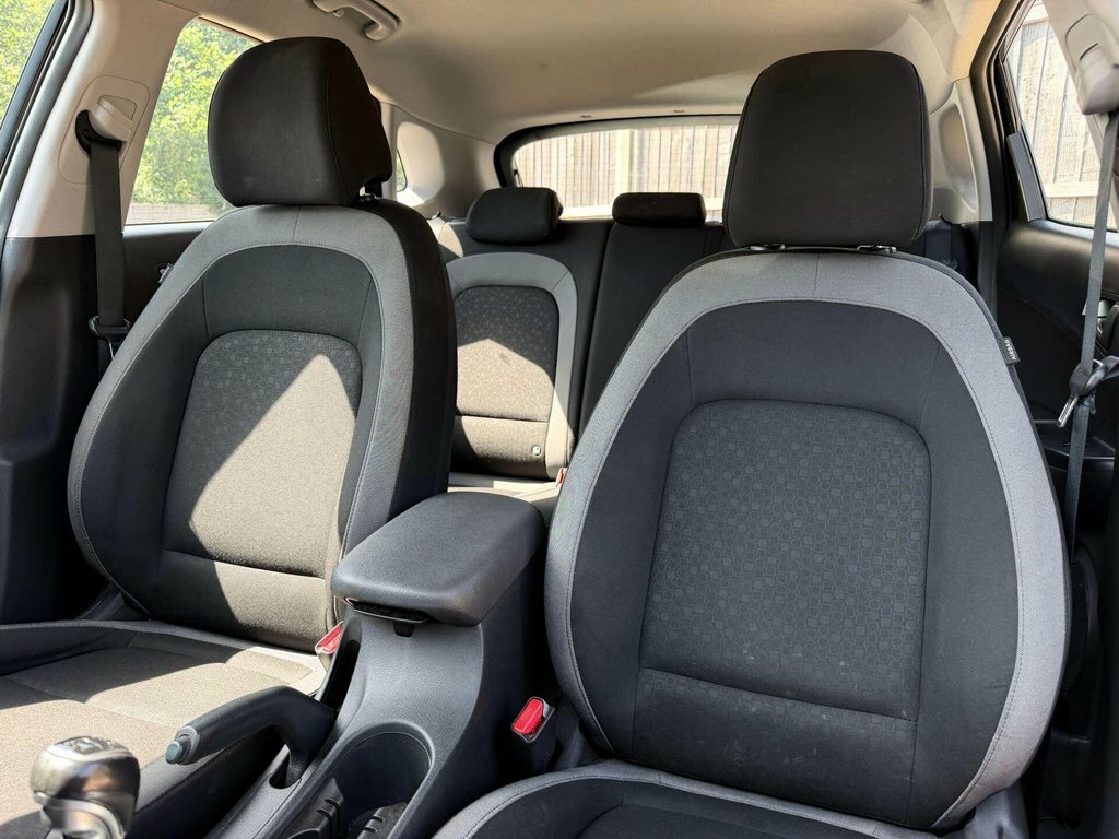 Hyundai Kona Premium Se Black #32