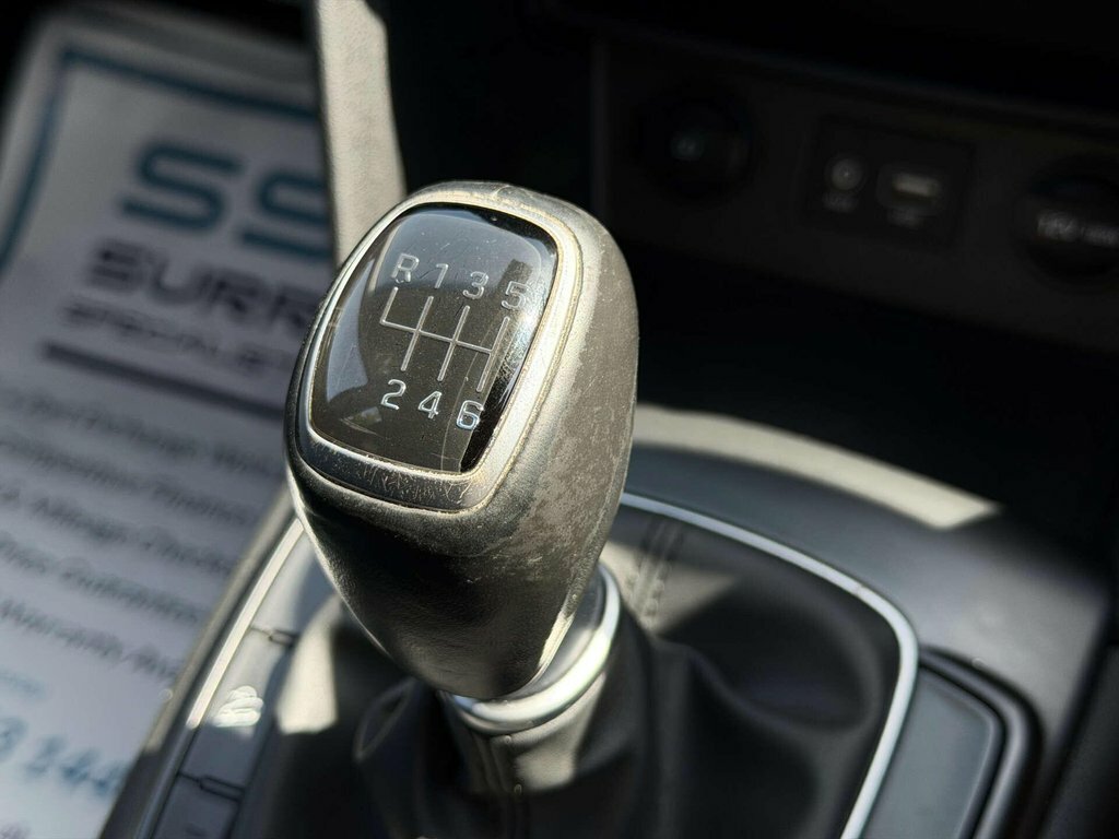 Hyundai Kona Premium Se Black #50