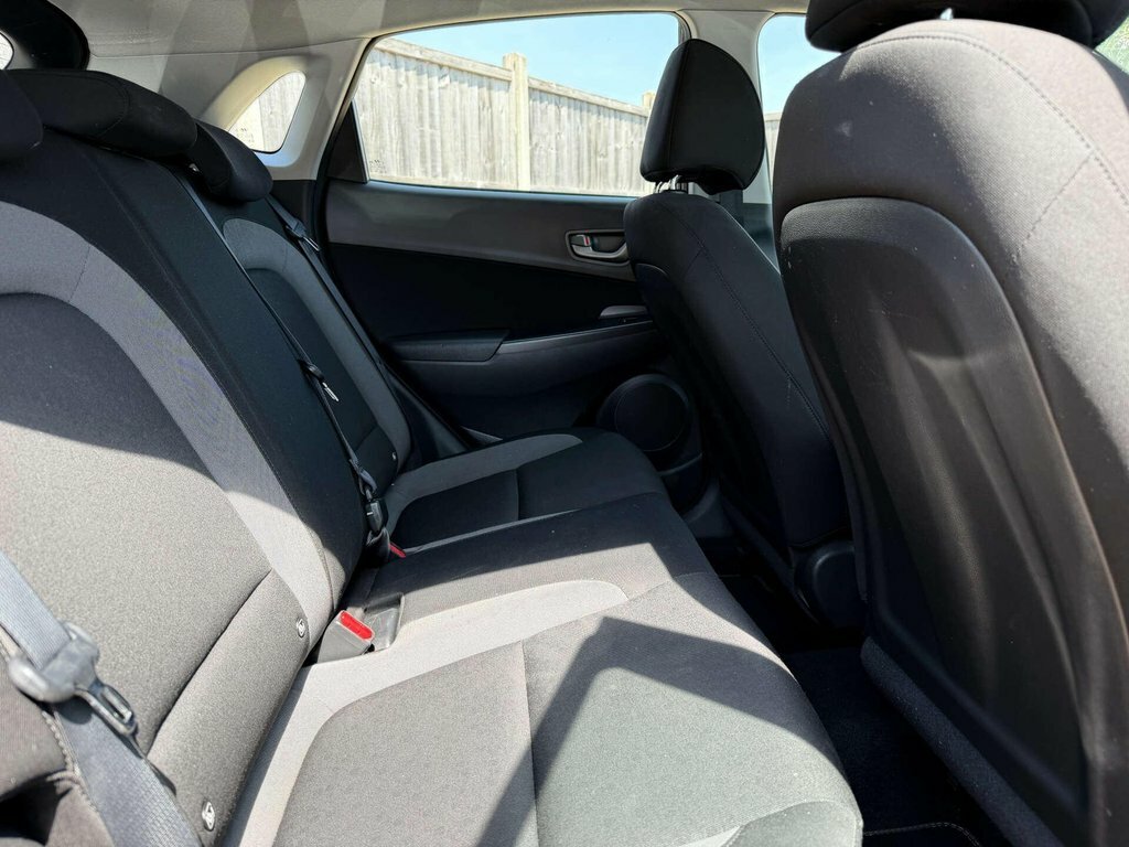 Hyundai Kona Premium Se Black #36