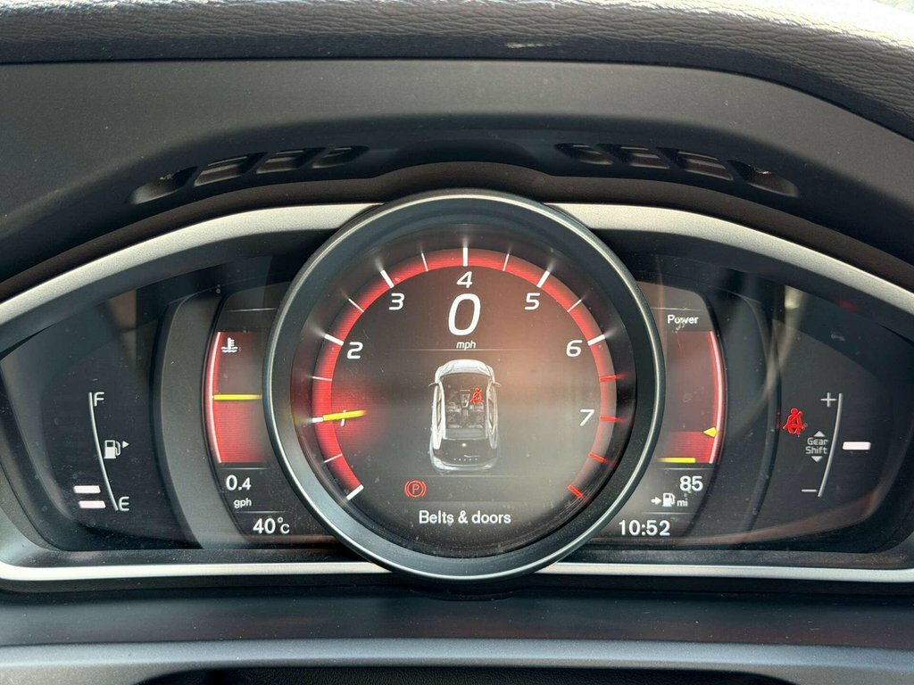 Volvo V40 2.0 T2 R-design Euro 6 Ss Black #42