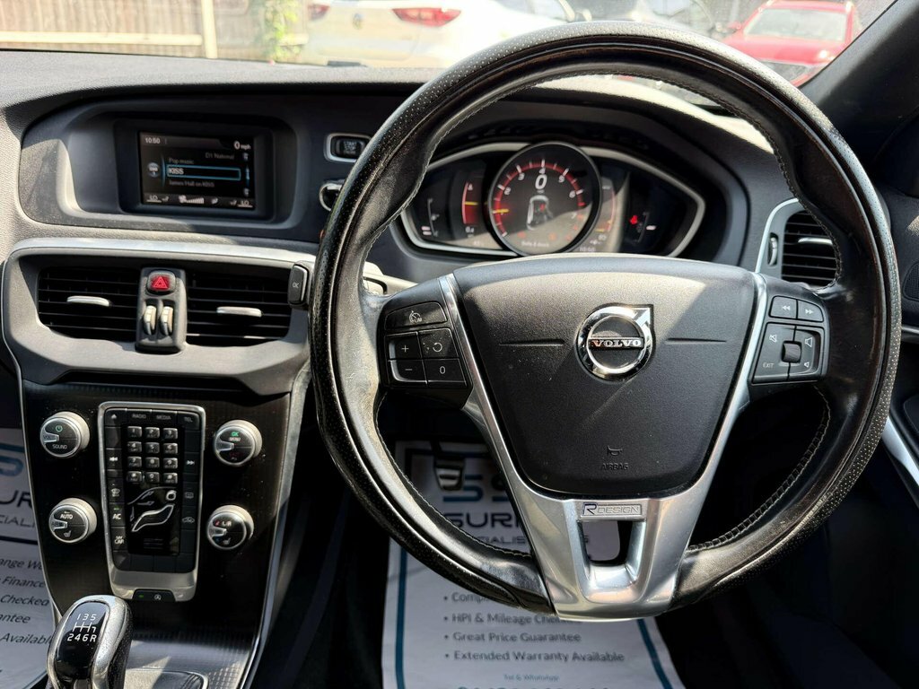 Volvo V40 2.0 T2 R-design Euro 6 Ss Black #7