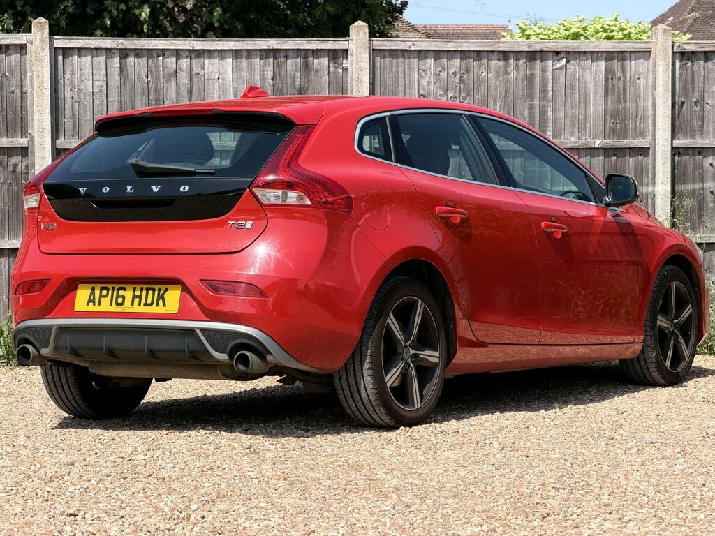 Volvo V40 2L R-design Red #3