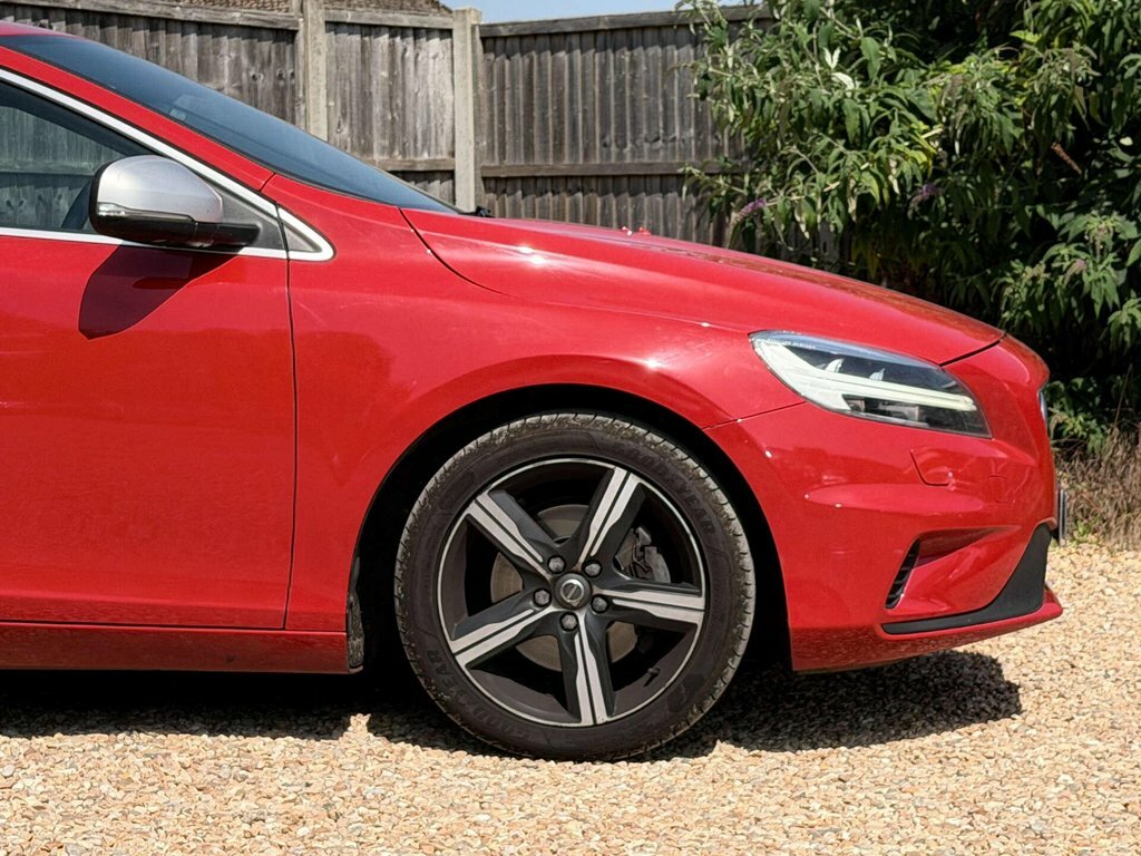 Volvo V40 2.0 T2 R-design Euro 6 Ss Black #19