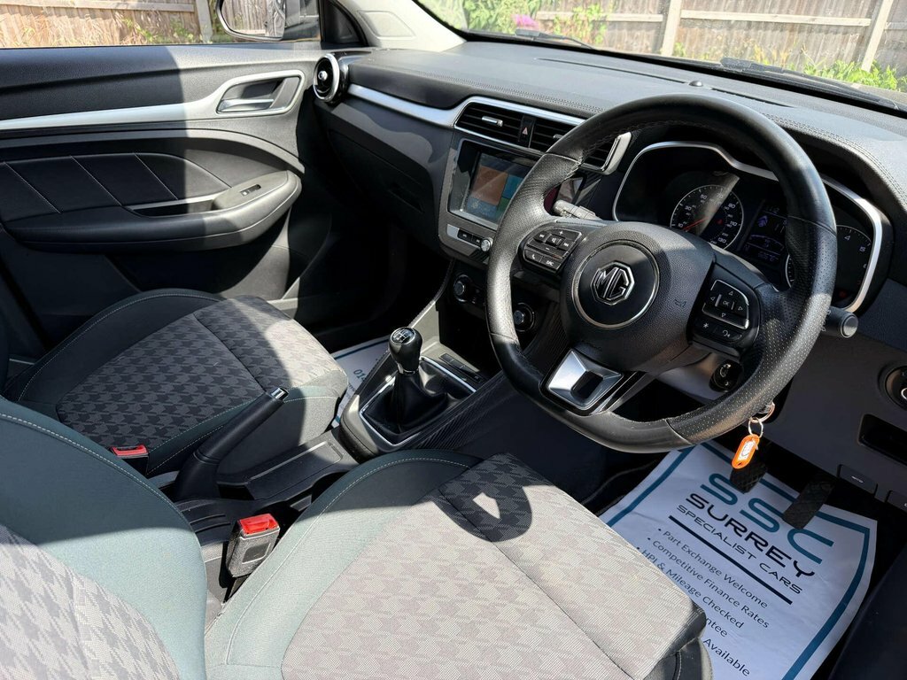 MG ZS 1.5L Excite Black #5