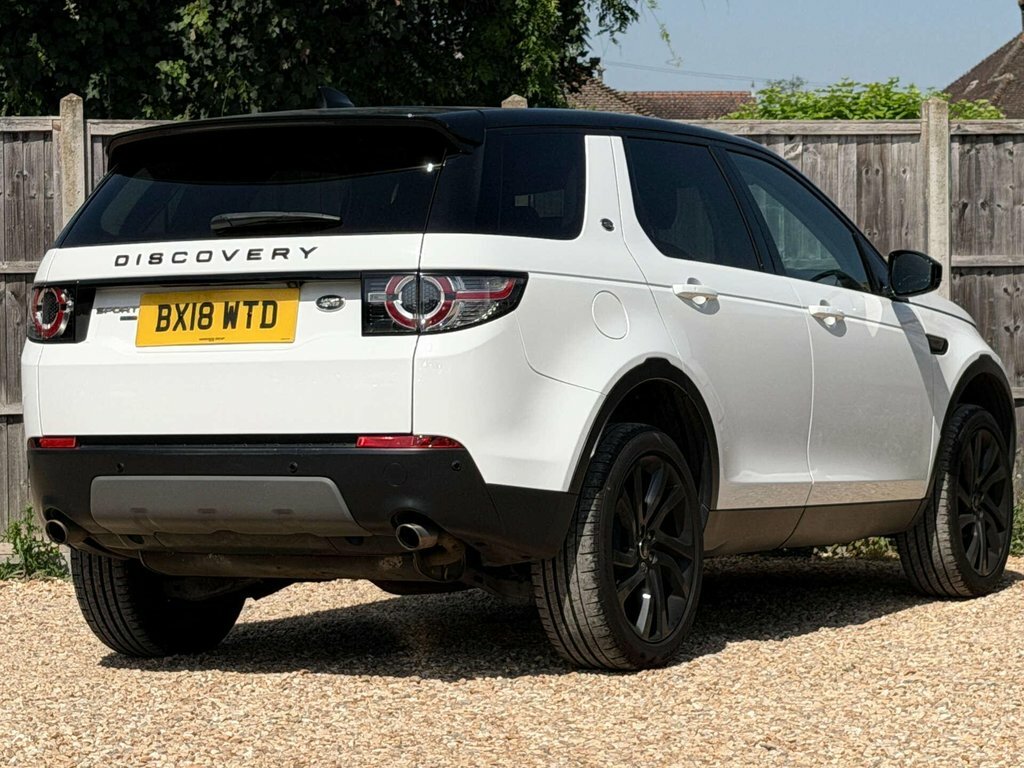 Land Rover Discovery Sport 2L Hse Black White #3