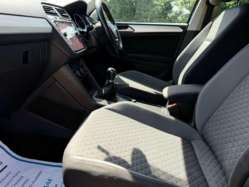 Volkswagen Tiguan 1.4L Se Navigation FL68CWU Grey #6