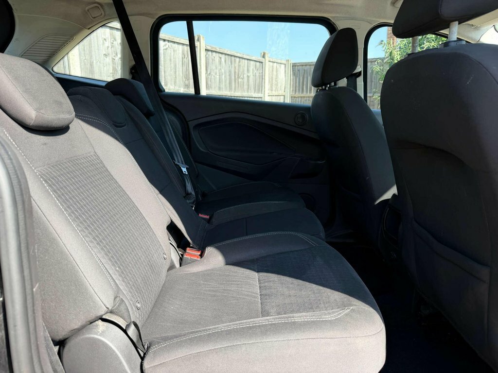 Ford Grand C-Max Grand Zetec Tdci White #32