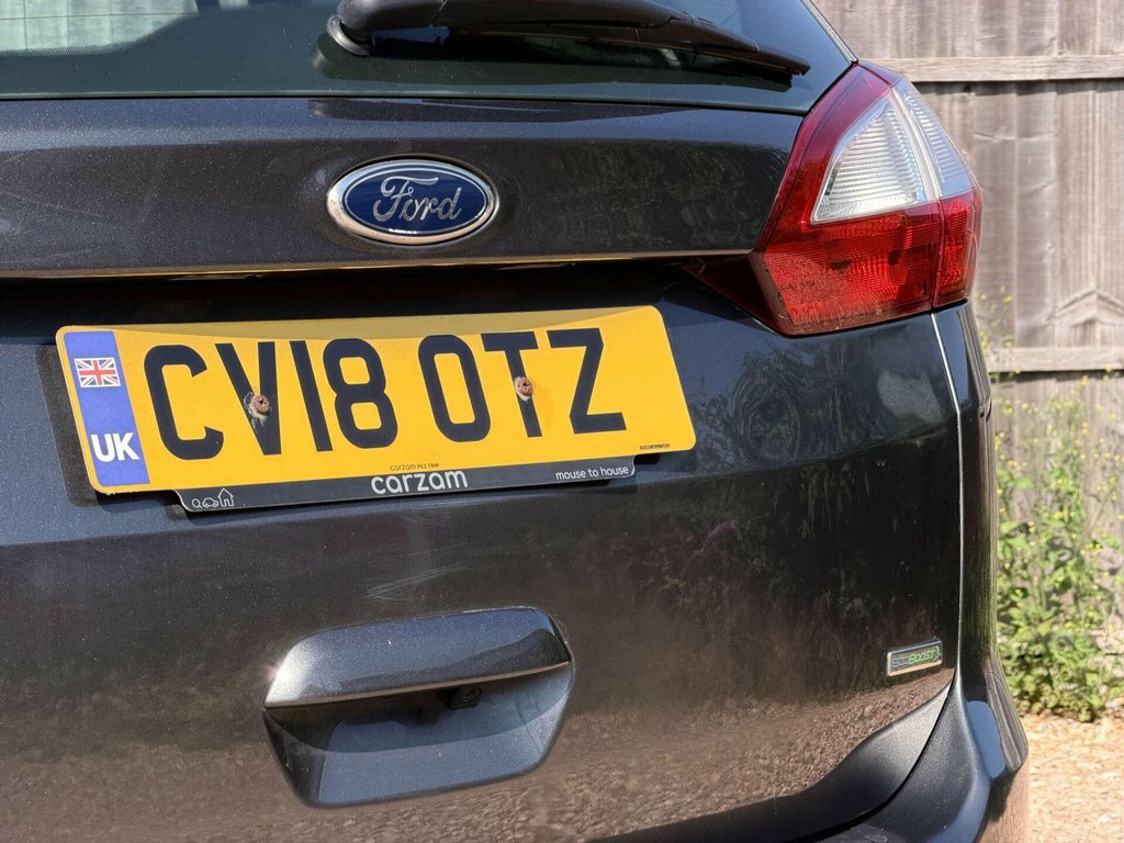 Ford Grand C-Max Grand Zetec Tdci White #21