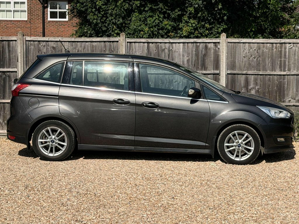 Ford Grand C-Max Grand Zetec Tdci White #12