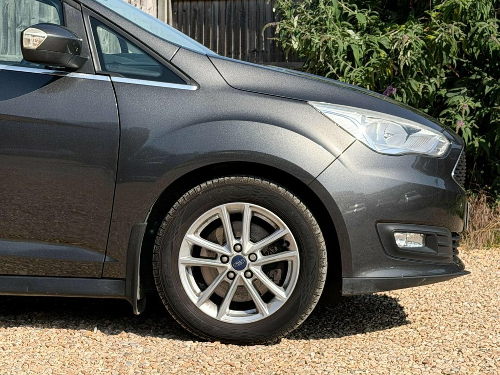 Ford Grand C-Max Grand Zetec Tdci White #18