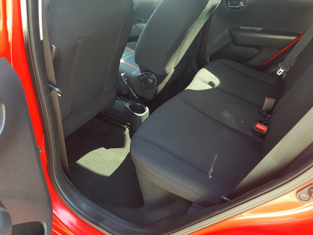 Peugeot 108 Active Silver #18
