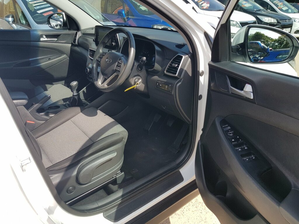 Hyundai Tucson Grey #10