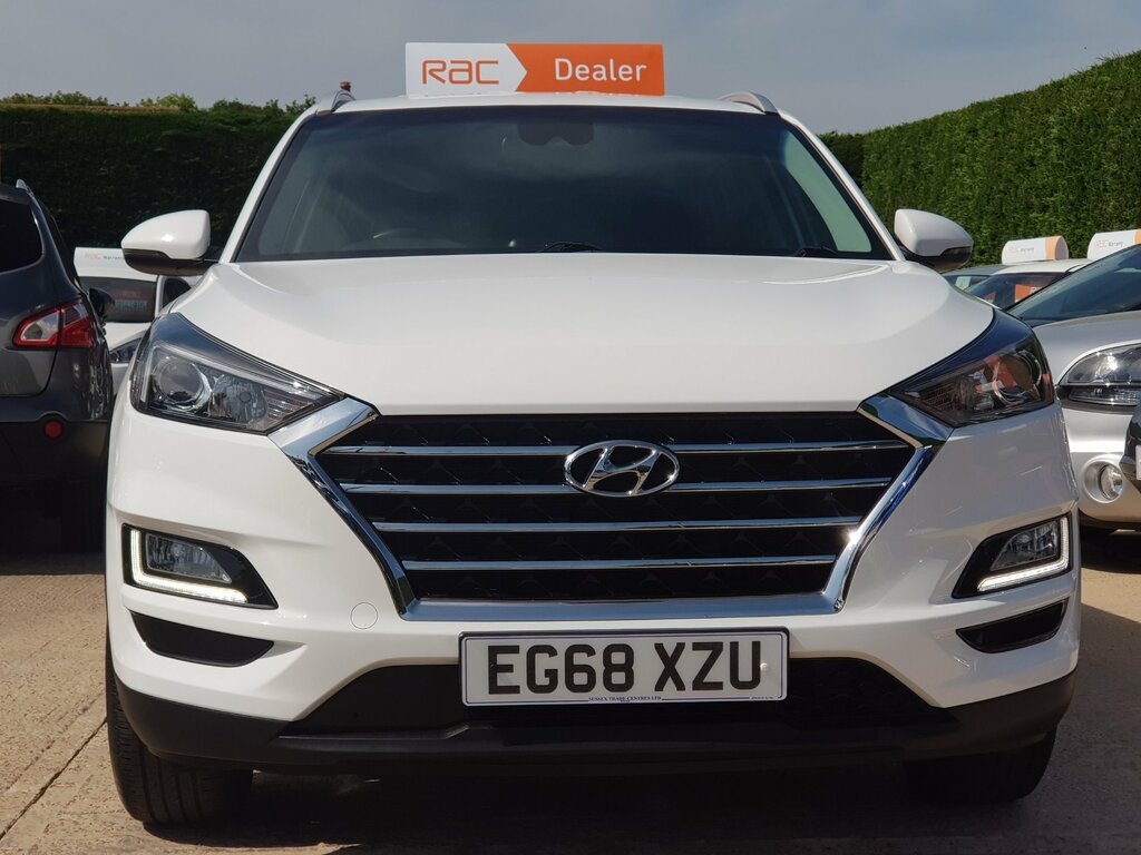 Hyundai Tucson 1.6 Se Sat Nav And Parking Camera White #5