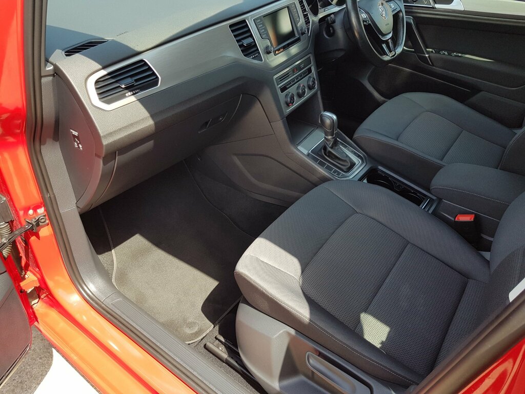 Volkswagen Golf SV Sv Se Tsi Grey #12
