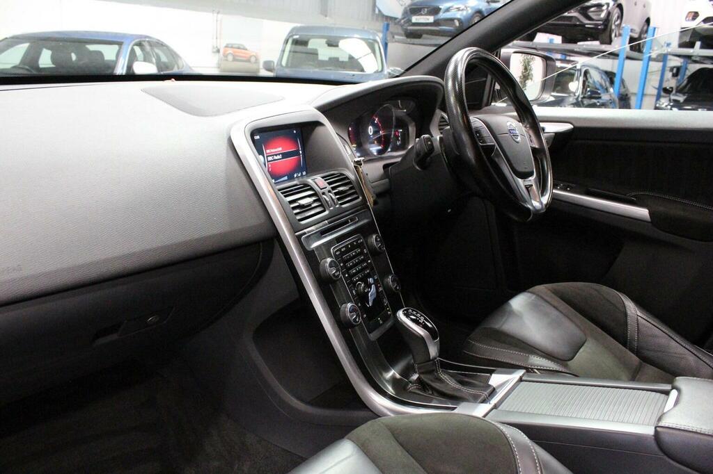 Volvo XC60 Suv 2.4 D4 R-design Nav Awd Euro 6 Ss KU17VYJ Silver #3