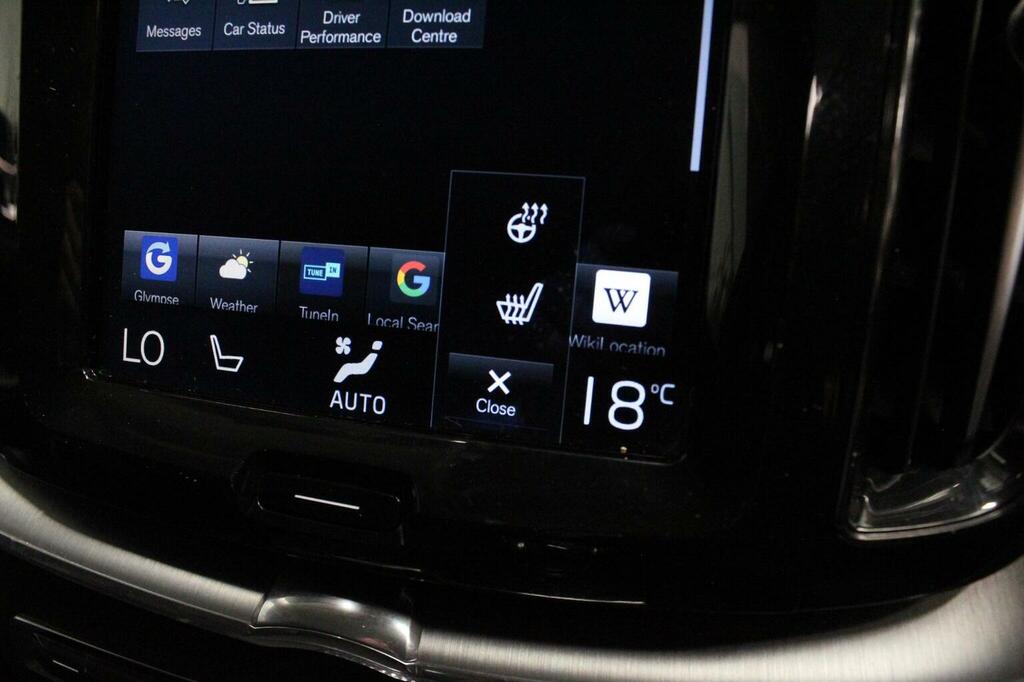 Volvo XC60 Suv 2.0 D4 Momentum Pro Awd Euro 6 Ss FV67GTZ Black #4