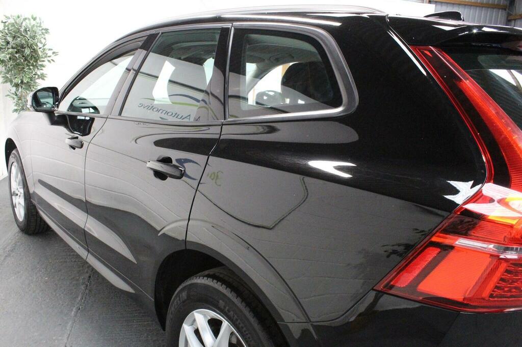 Volvo XC60 Suv 2.0 D4 Momentum Pro Awd Euro 6 Ss FV67GTZ Black #6