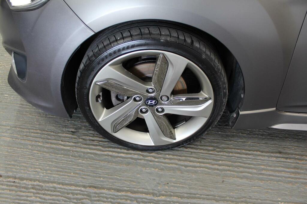 Hyundai Veloster Hatchback Silver #9