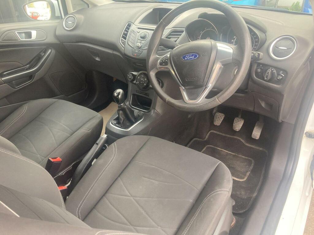 Ford Fiesta Hatchback Red #7