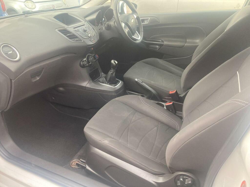 Ford Fiesta Hatchback Red #20