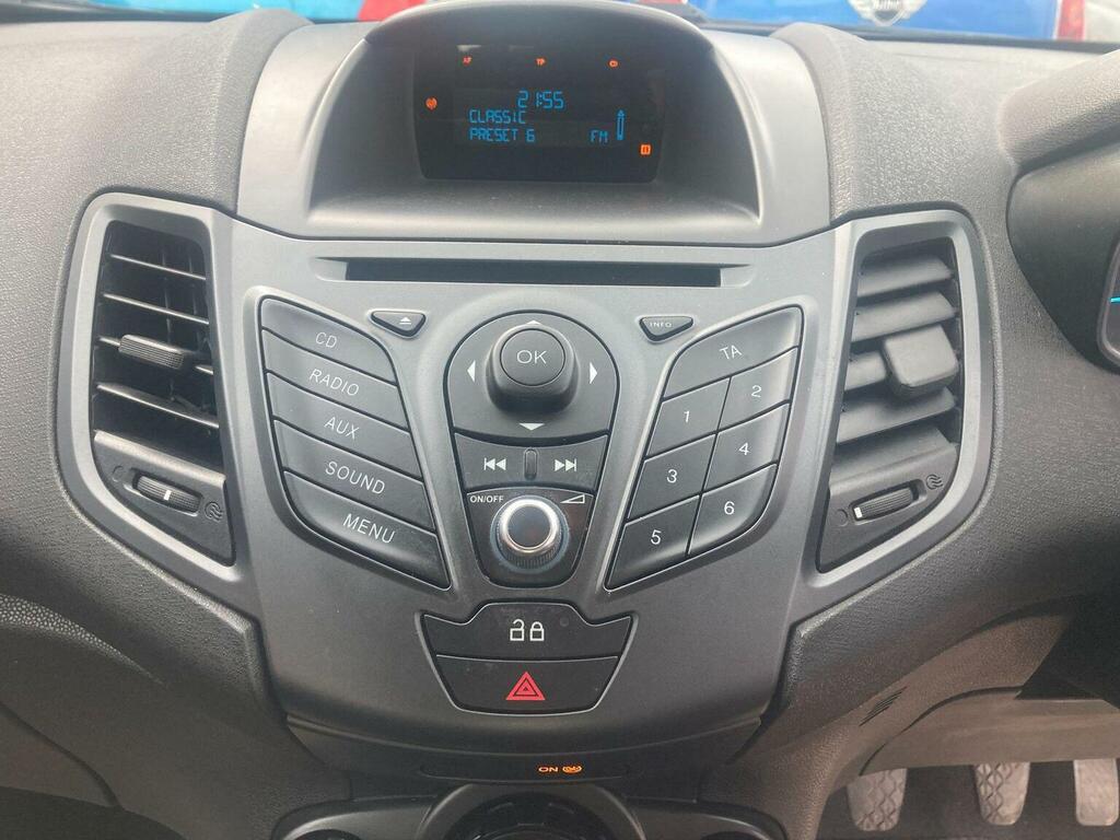 Ford Fiesta Hatchback Red #16