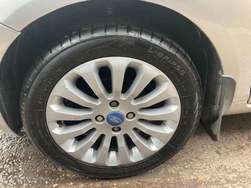 Ford KA Hatchback Blue #12