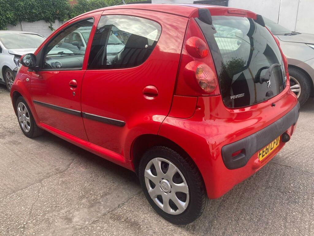 Peugeot 107 1.0 12V Urban Euro 5 Red #4