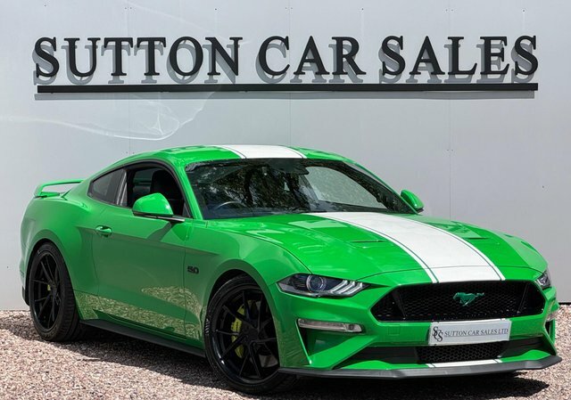 Ford Mustang V8 Gt Fastback Selshift Red