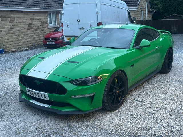 Ford Mustang V8 Gt Fastback Selshift Red