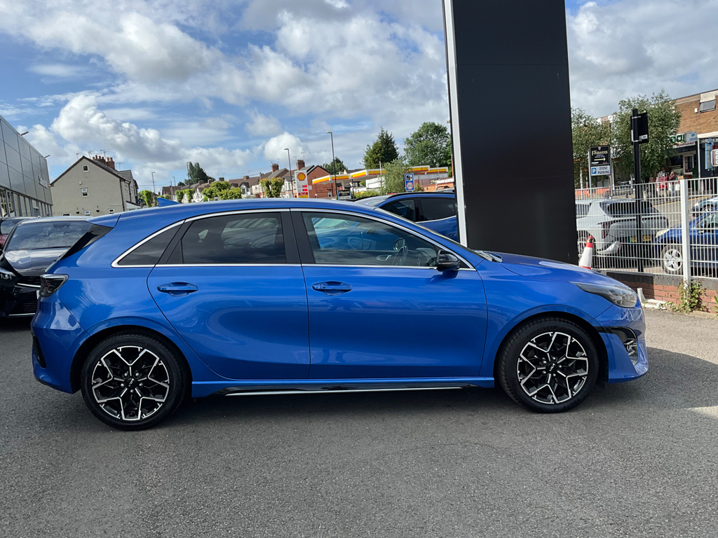 Kia Ceed 1.5 T Gdi Gt Line Hatchback LA23VYO  #3