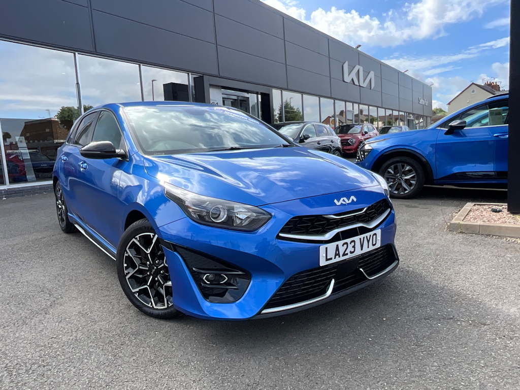 Kia Ceed 1.5 T Gdi Gt Line Hatchback LA23VYO  #2