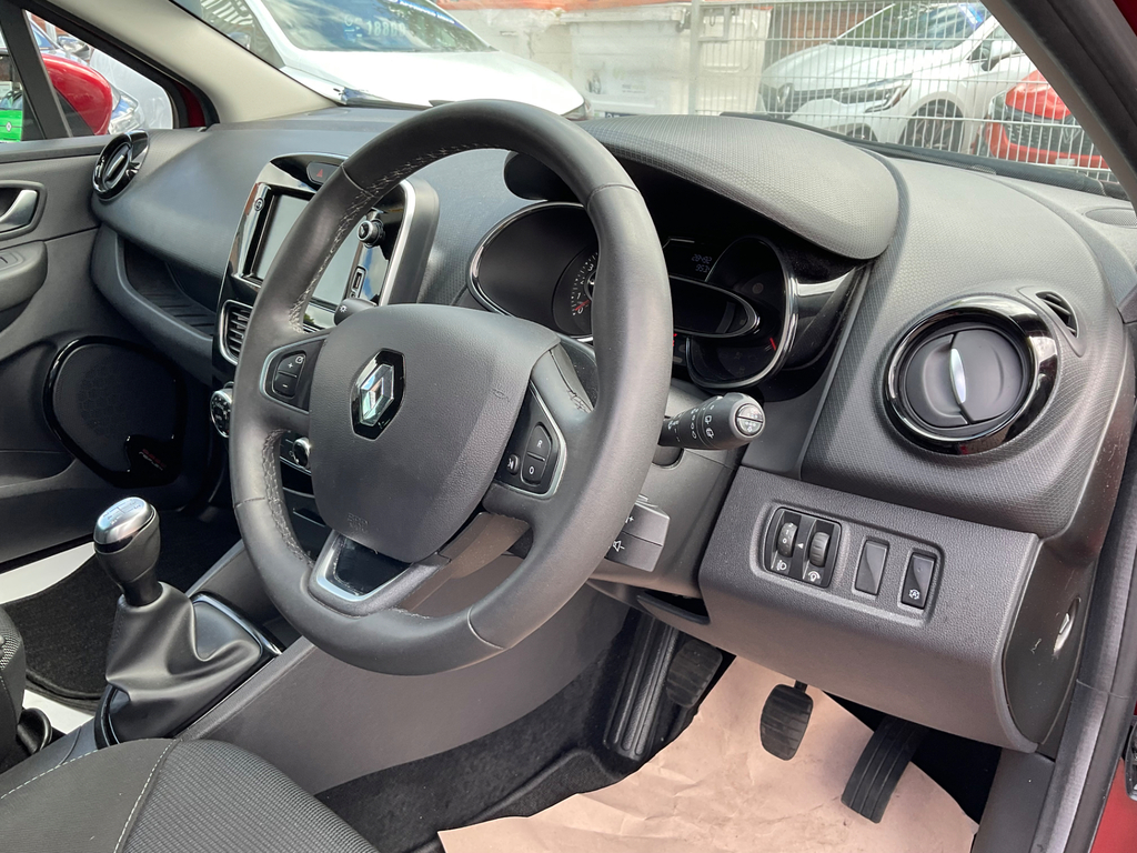 Renault Clio 0.9 Tce Iconic Hatchback BV69FAO  #2