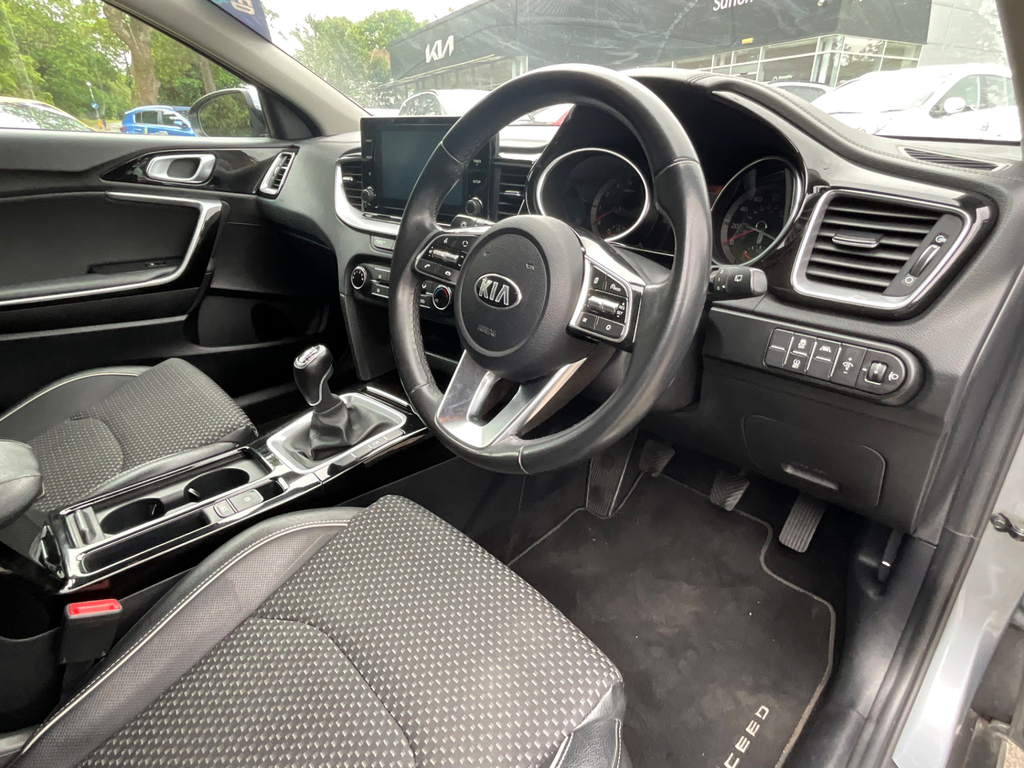 Kia Xceed 1.0 T Gdi Edition Suv GF21TUV #3
