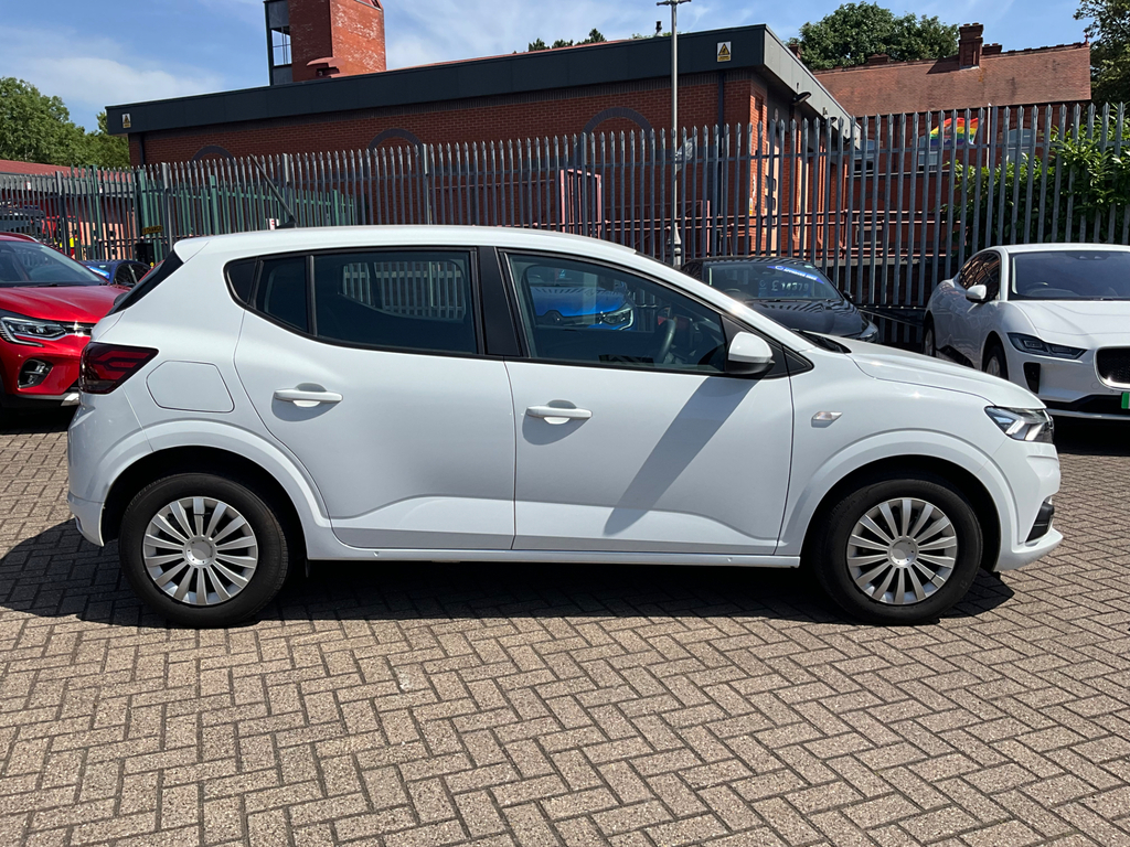 Dacia Sandero 1.0 Tce Comfort Hatchback BJ72ZVV #4