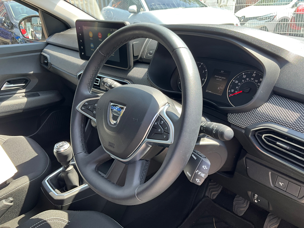 Dacia Sandero 1.0 Tce Comfort Hatchback BJ72ZVV #2