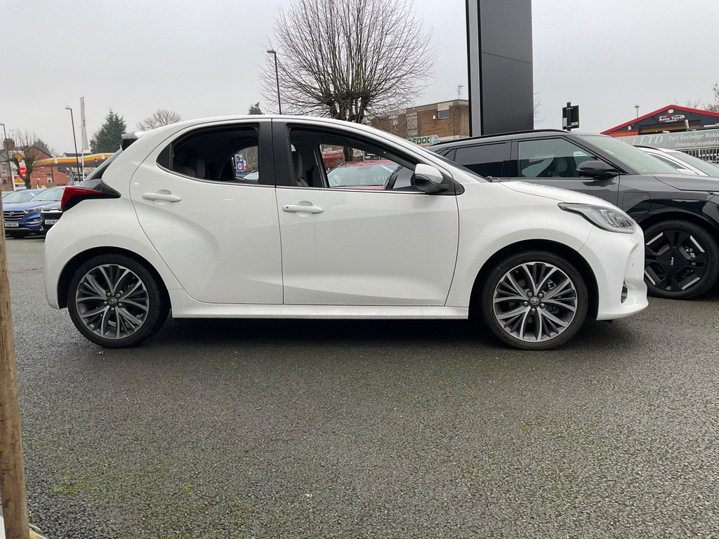 Toyota Yaris 1.5 Vvt H Excel Hatchback Hybrid E Cvt FT22CTO #4