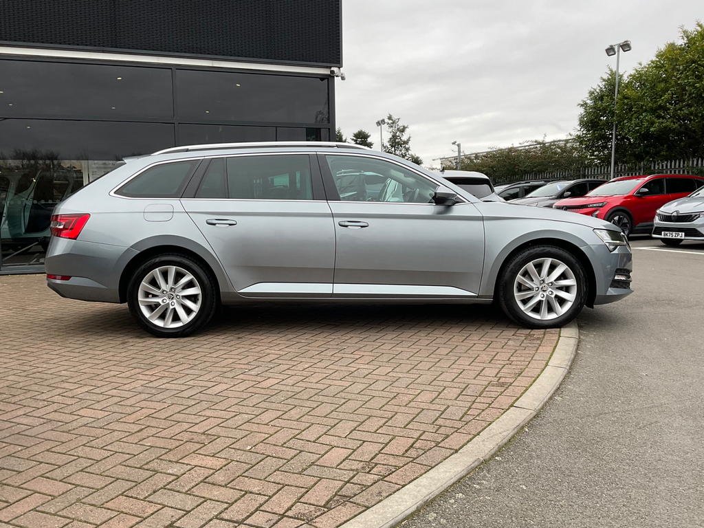 Skoda Superb 1.5 Tsi Act Se Technology Estate  #4