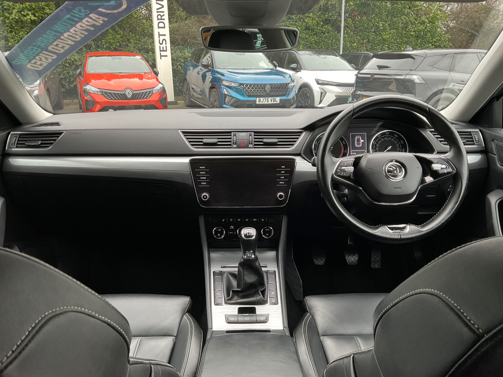 Skoda Superb 1.5 Tsi Act Se Technology Estate  #2