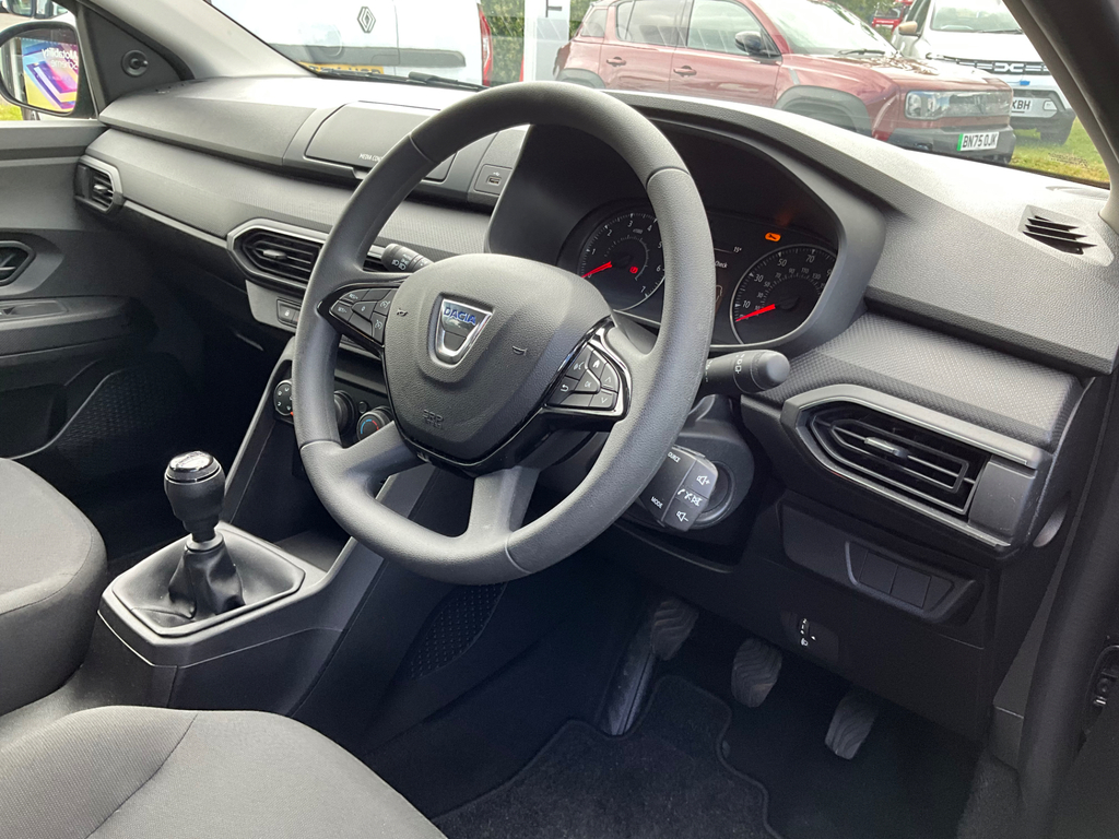 Dacia Sandero 1.0 Tce Essential Hatchback BW71XDN #2