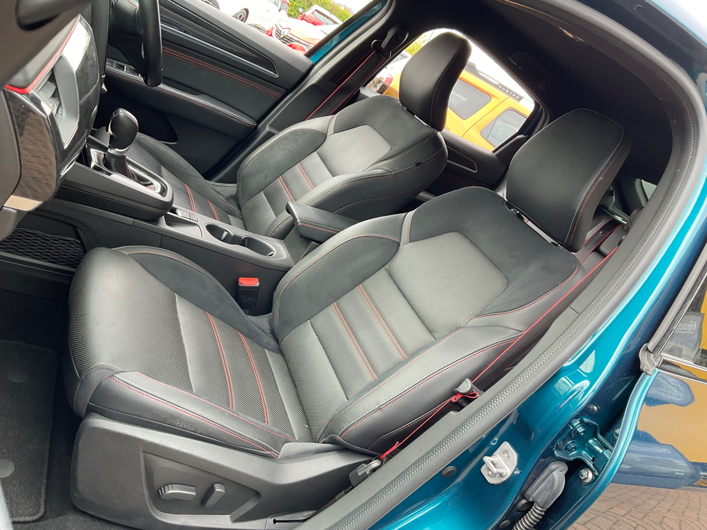Renault Arkana 1.6 E-tech Hybrid 145 Iconic White #29