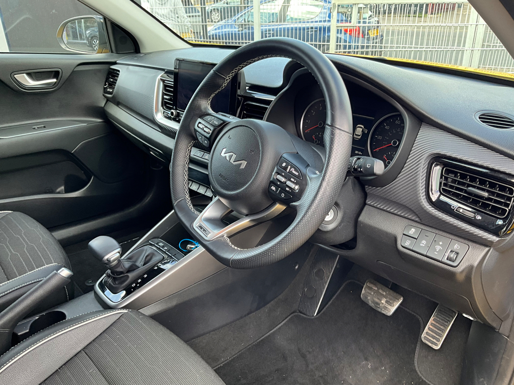 Kia Stonic 1.0 T Gdi Gt Line Suv Dct  #3