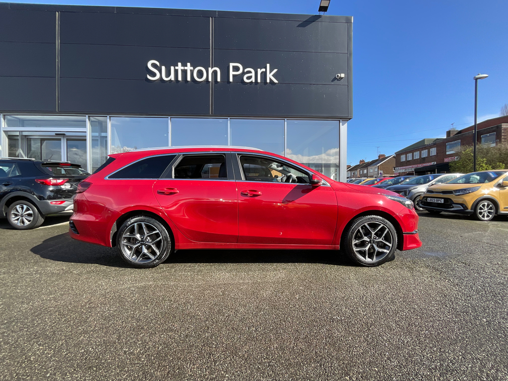 Kia Ceed 1.5 T Gdi 3 Sportswagon  #4