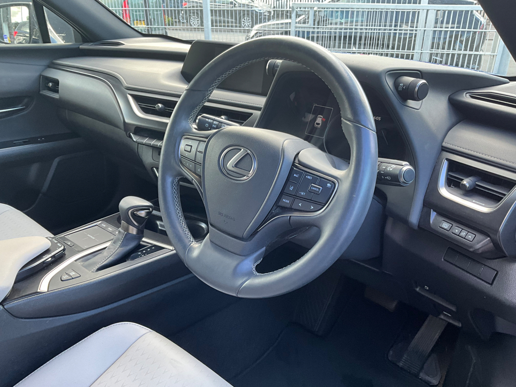 Lexus UX 2.0 250H Suv Hybrid E Cvt  #2