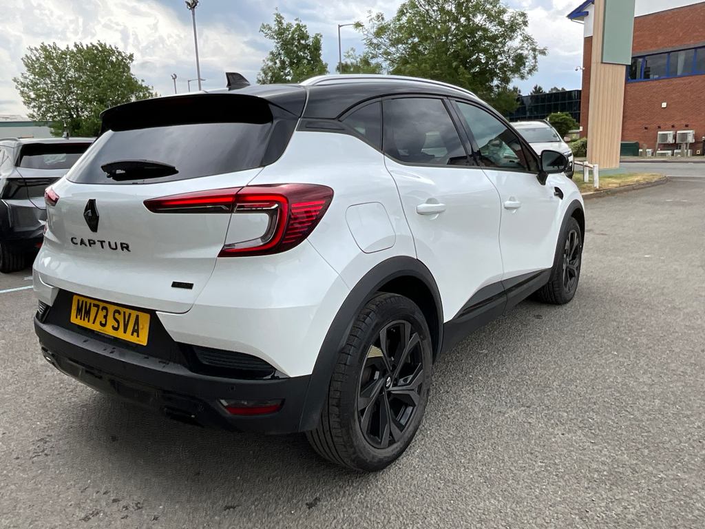 Renault Captur Engineered Black #5