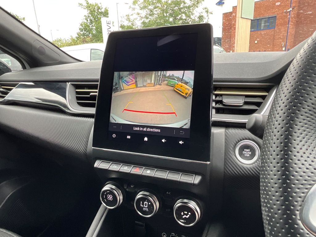 Renault Captur Engineered Black #17