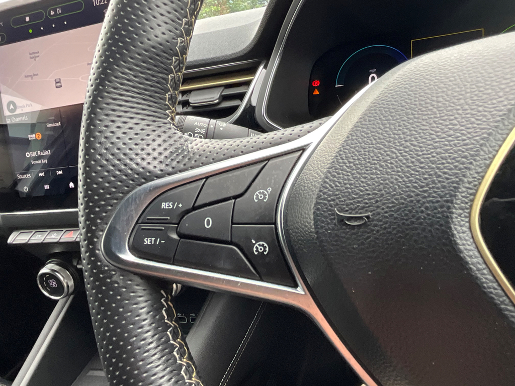 Renault Captur Engineered Black #22