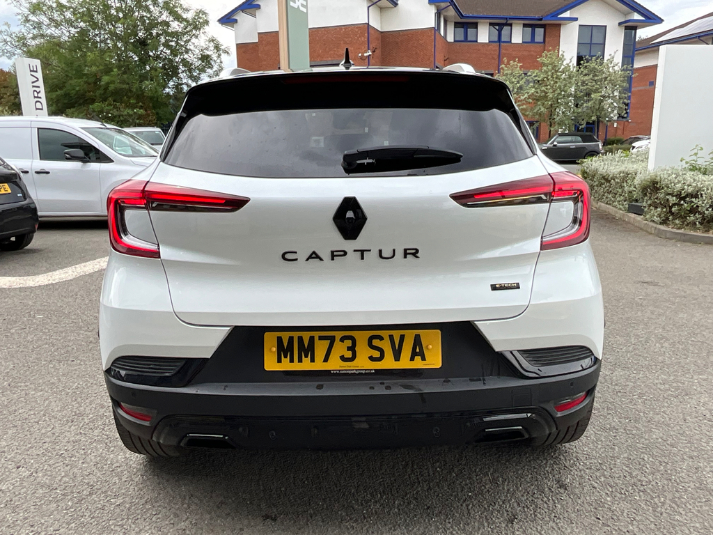 Renault Captur Engineered Black #6
